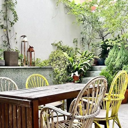 Housing Unifamiliar Con Patio A 100 Metros De La Catedral * León