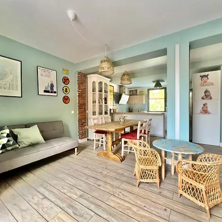 Housing Unifamiliar Con Patio A 100 Metros De La Catedral * León