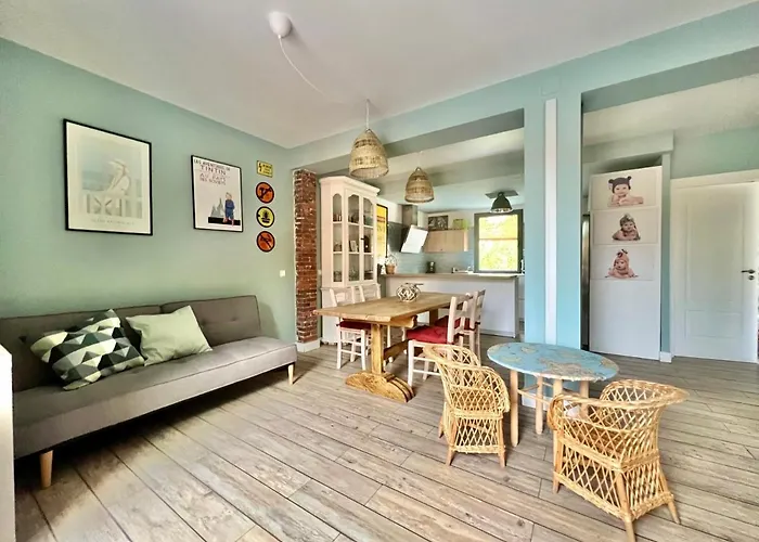 Housing Unifamiliar Con Patio A 100 Metros De La Catedral * León